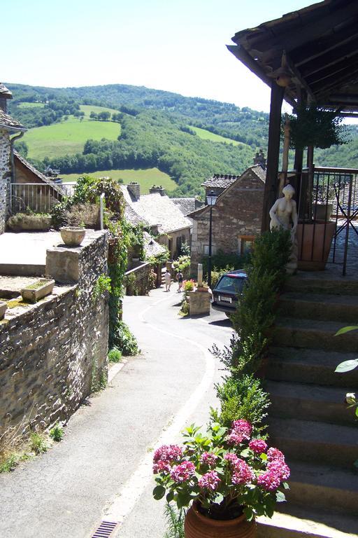 Les Hotes Du Lac, Chambres Et Tables D'Hotes Mandailles  Exteriér fotografie